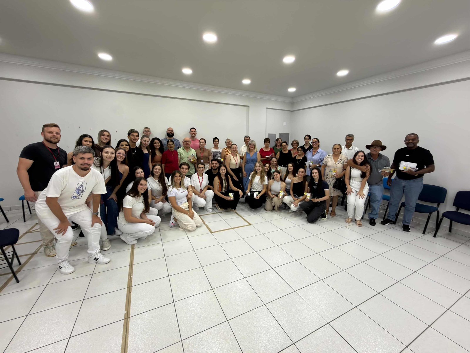 Encontro de gerações aproxima acadêmicos e comunidade em noite de troca e aprendizado na Unisep